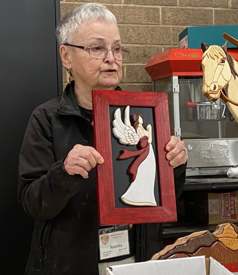 Juanita intarsia angel