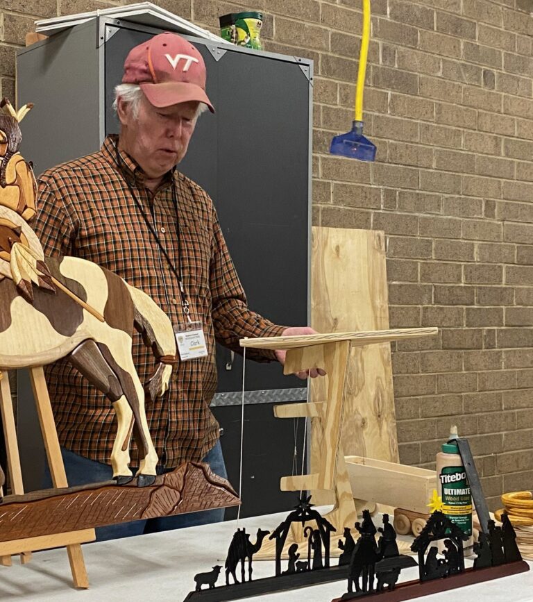 Clark's floating table