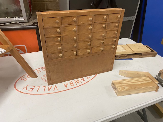 Dan's Thread Cabinet