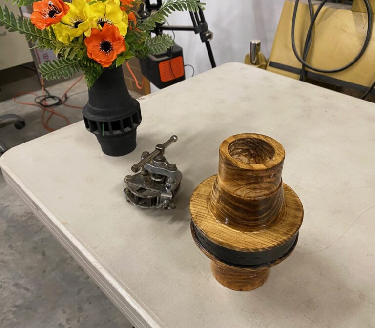 Burrs flower vase